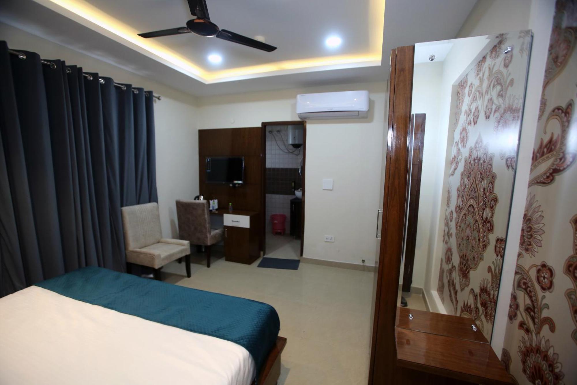 Affluence Hotel Kharar Dış mekan fotoğraf
