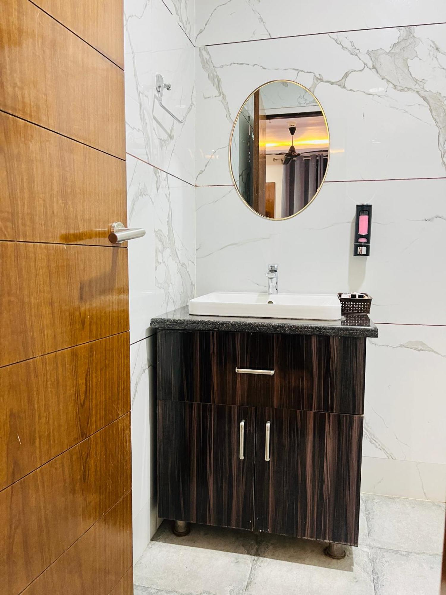 Affluence Hotel Kharar Dış mekan fotoğraf